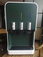 Dispensador de agua con compresor de panel verde